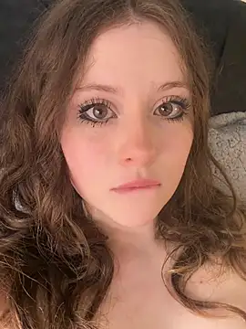 Snapshot of Lil_bela chatting on 02/16/26, 01:32 Lil bela online show from 02/16/26, 01:32