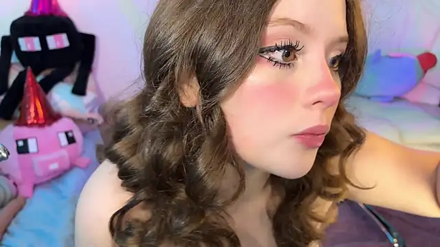 Lil bela online show from 03/25/26, 12:15