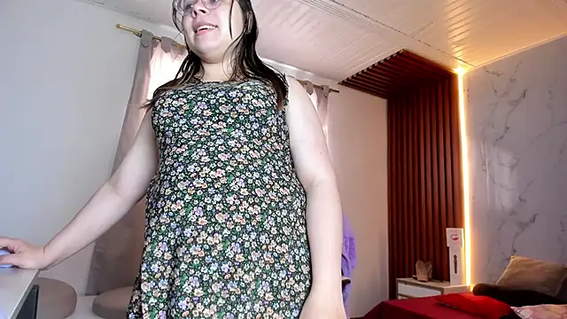 shasha bloom online show from 09/28/25, 02:46