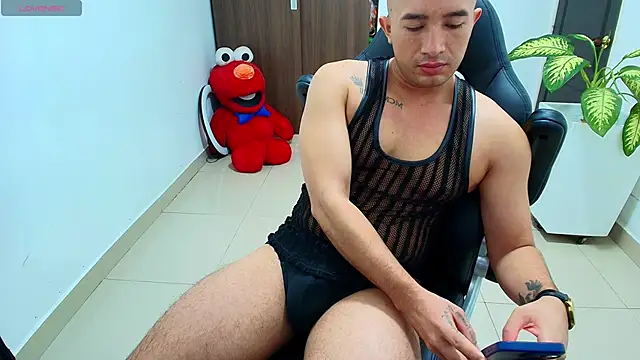 sebastian oconnor77 online show from 09/19/25, 12:42