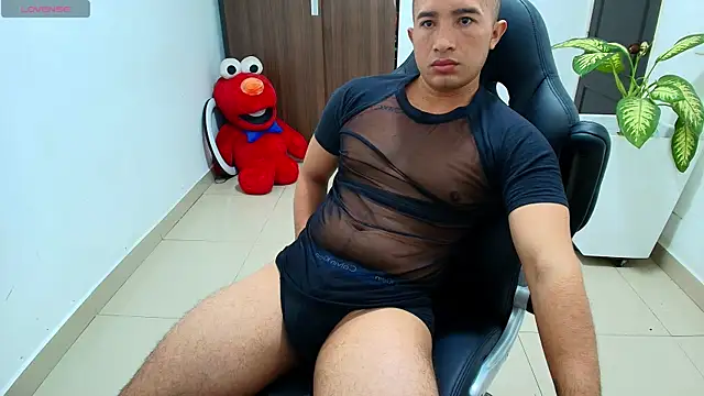 sebastian oconnor77 online show from 09/27/25, 12:44