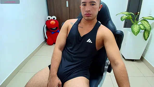 sebastian oconnor77 online show from 09/30/25, 12:44