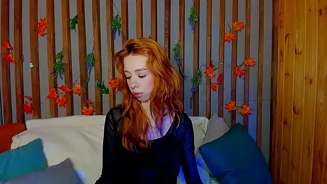 Lori Williams online show from 12/04/25, 01:04