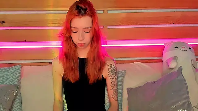 Lori Williams online show from 10/09/25, 01:06