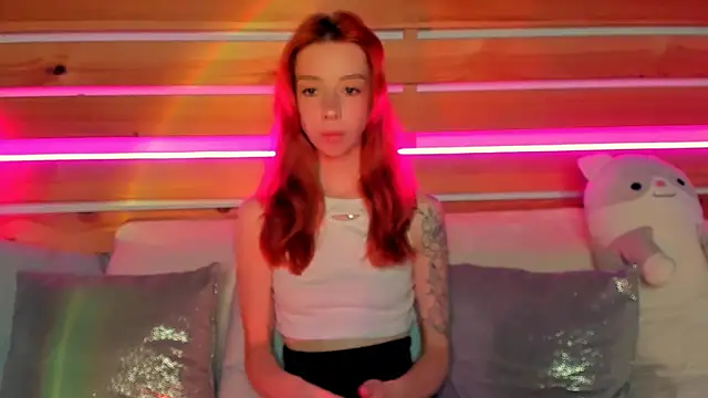 Lori Williams online show from 10/10/25, 01:06