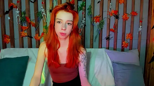 Lori Williams online show from 11/01/25, 01:01