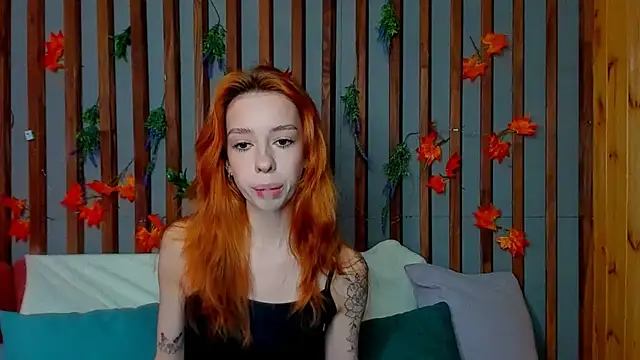 Lori Williams online show from 12/02/25, 01:06