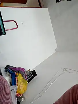 airamoon online show from 10/19/25, 05:16