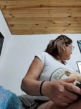 AlexxiaaMat online show from 05/07/26, 11:02