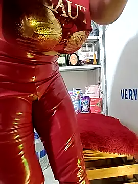 Snapshot of AlexxiaaMat chatting on 11/22/25, 01:21 AlexxiaaMat online show from 11/22/25, 01:21