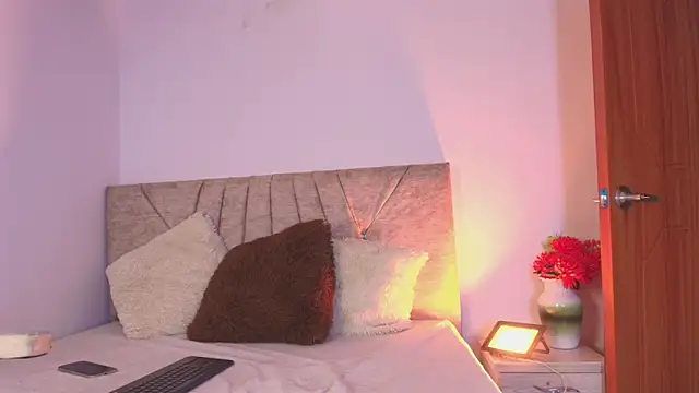 sweet artemiis online show from 02/24/26, 10:43