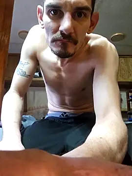 Snapshot of mike42088 chatting on 01/10/26, 07:42 mike42088 online show from 01/10/26, 07:42