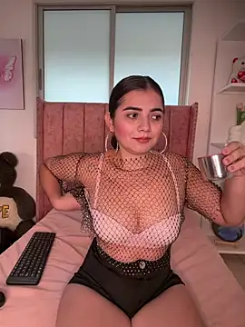 salomecute21 online show from 05/04/26, 11:13