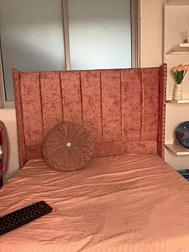 Snapshot of salomecute21 chatting on 02/07/26, 11:29 salomecute21 online show from 02/07/26, 11:29