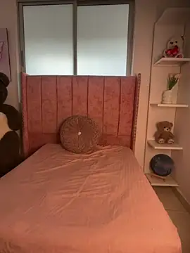 salomecute21 online show from 05/26/26, 11:41