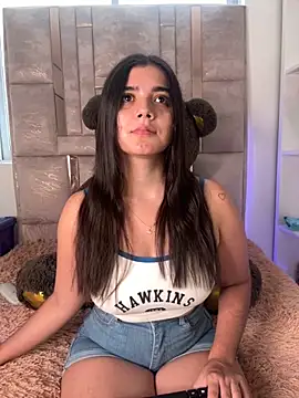 Snapshot of salomecute21 chatting on 09/22/25, 01:28 salomecute21 online show from 09/22/25, 01:28