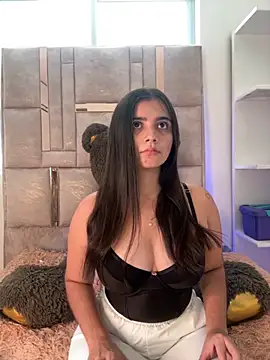 Snapshot of salomecute21 chatting on 09/26/25, 01:51 salomecute21 online show from 09/26/25, 01:51