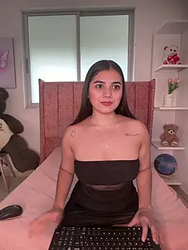 salomecute21 online show from 05/11/26, 11:44