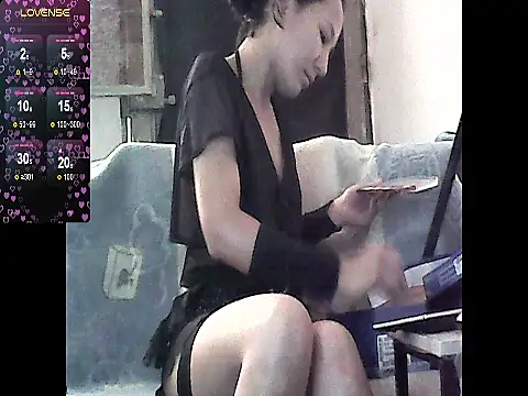 Natzu Choi online show from 10/22/25, 04:50