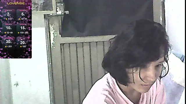 Snapshot of Natzu_Choi chatting on 10/07/25, 10:33 Natzu Choi online show from 10/07/25, 10:33