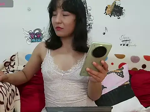 Snapshot of Natzu_Choi chatting on 05/18/26, 02:55 Natzu Choi online show from 05/18/26, 02:55