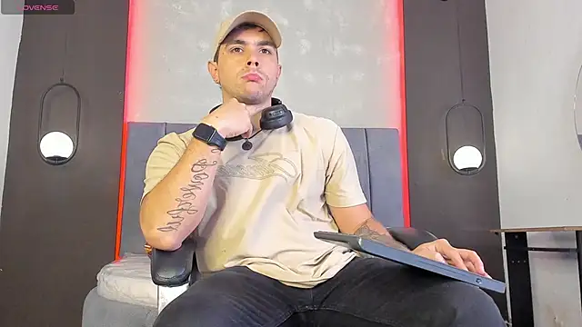 Liam walk  online show from 02/10/26, 07:02