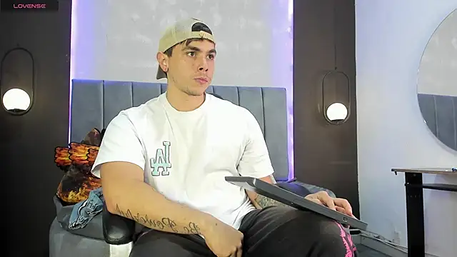 Liam walk  online show from 10/28/25, 11:03