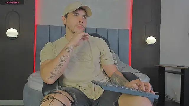 Liam walk  online show from 03/07/26, 11:21