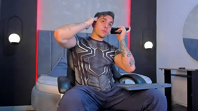 Liam walk  online show from 04/15/26, 12:32