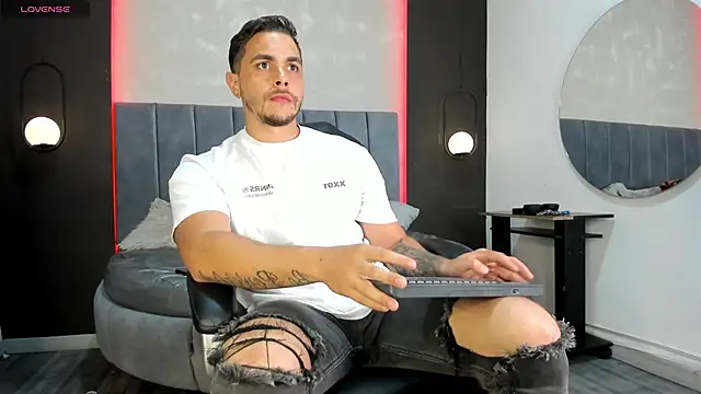 Liam walk  online show from 01/08/26, 08:04