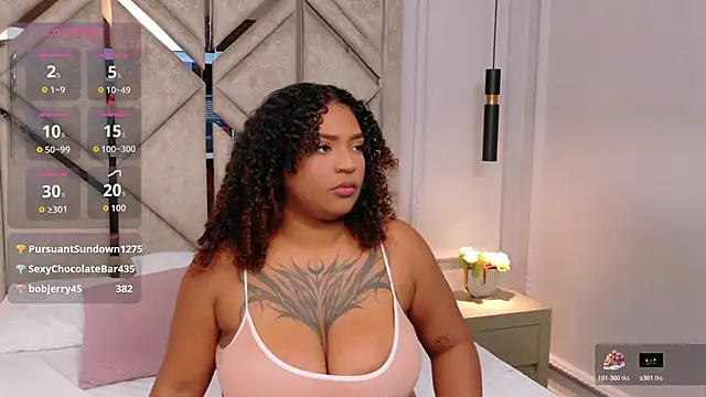 Cristal-Jonnes online show from 02/06/26, 02:51