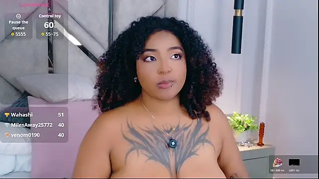 Cristal-Jonnes online show from 04/11/26, 07:56