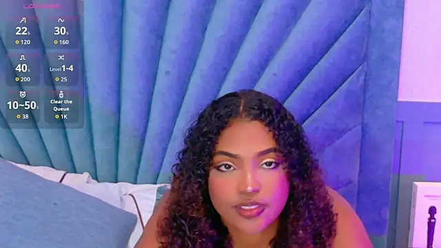 Cristal-Jonnes online show from 11/11/25, 03:12