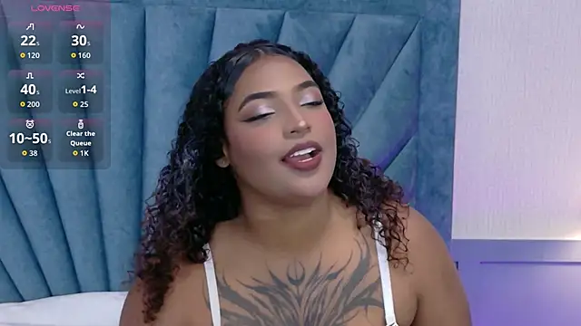 Cristal-Jonnes online show from 11/21/25, 03:05