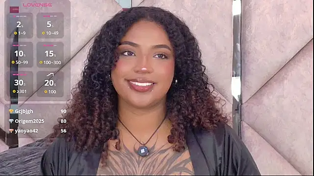 Snapshot of Cristal-Jonnes chatting on 04/17/26, 04:04 Cristal-Jonnes online show from 04/17/26, 04:04