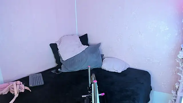 JuliethMoss online show from 04/02/26, 09:43