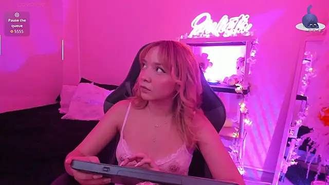 JuliethMoss online show from 02/11/26, 08:31