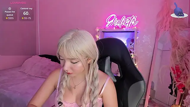 JuliethMoss online show from 03/25/26, 09:14