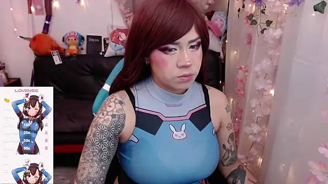 jadedelux  online show from 04/14/26, 06:35