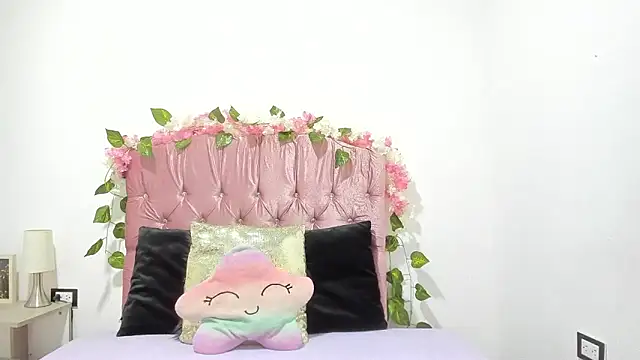 ivy moon05 online show from 09/13/25, 06:08