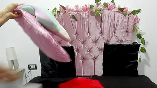 ivy moon05 online show from 11/04/25, 04:33