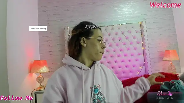 Snapshot of Pamelamiler__ chatting on 05/19/26, 12:34 Pamelamiler online show from 05/19/26, 12:34