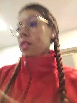 Snapshot of Pamelamiler__ chatting on 05/29/26, 12:44 Pamelamiler online show from 05/29/26, 12:44