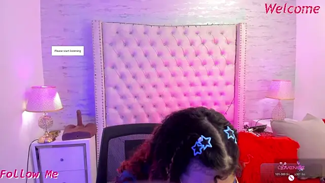 Snapshot of Pamelamiler__ chatting on 05/20/26, 12:13 Pamelamiler online show from 05/20/26, 12:13