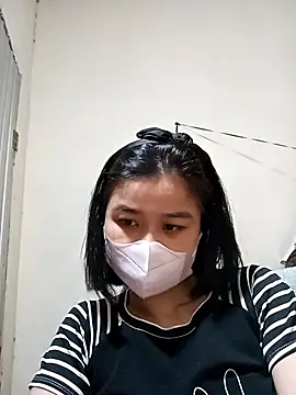 Snapshot of Daisy-lusia96 chatting on 11/06/25, 11:58 Daisy-lusia96 online show from 11/06/25, 11:58