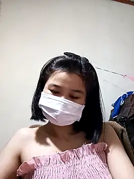 Snapshot of Daisy-lusia96 chatting on 10/26/25, 02:17 Daisy-lusia96 online show from 10/26/25, 02:17