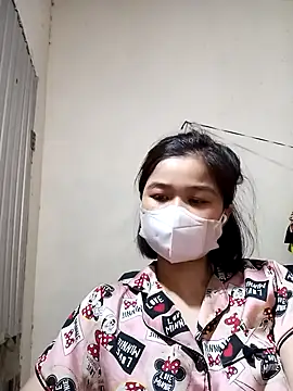 Snapshot of Daisy-lusia96 chatting on 10/13/25, 01:02 Daisy-lusia96 online show from 10/13/25, 01:02