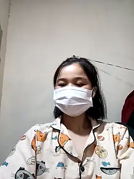 Snapshot of Daisy-lusia96 chatting on 11/02/25, 12:21 Daisy-lusia96 online show from 11/02/25, 12:21