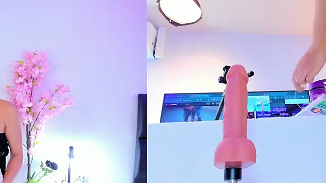 maily zanss online show from 12/04/25, 07:35