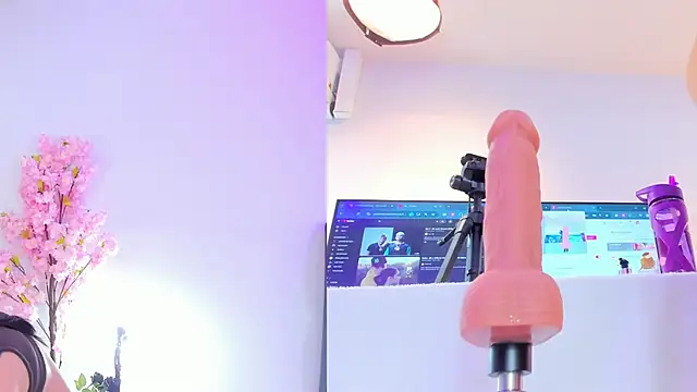 Snapshot of maily_zanss chatting on 01/15/26, 07:39 maily zanss online show from 01/15/26, 07:39